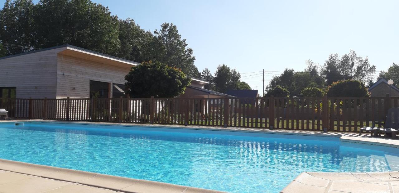 Le Village Du Phare Gouville-sur-Mer Exterior photo