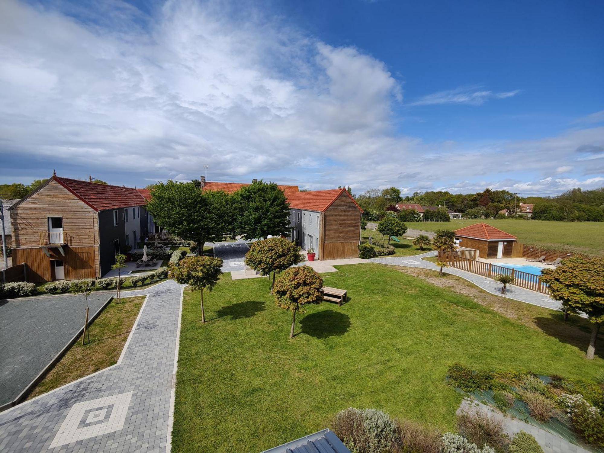Le Village Du Phare Gouville-sur-Mer Exterior photo
