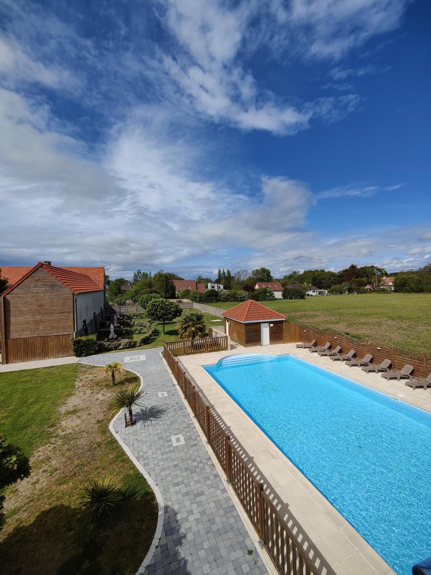 Le Village Du Phare Gouville-sur-Mer Exterior photo
