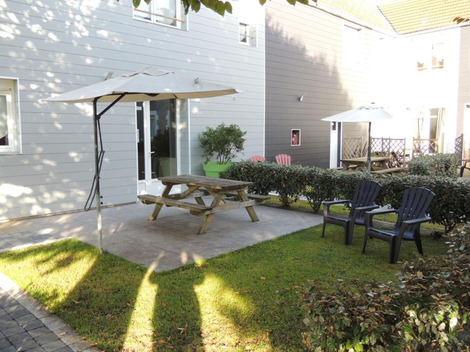 Le Village Du Phare Gouville-sur-Mer Exterior photo