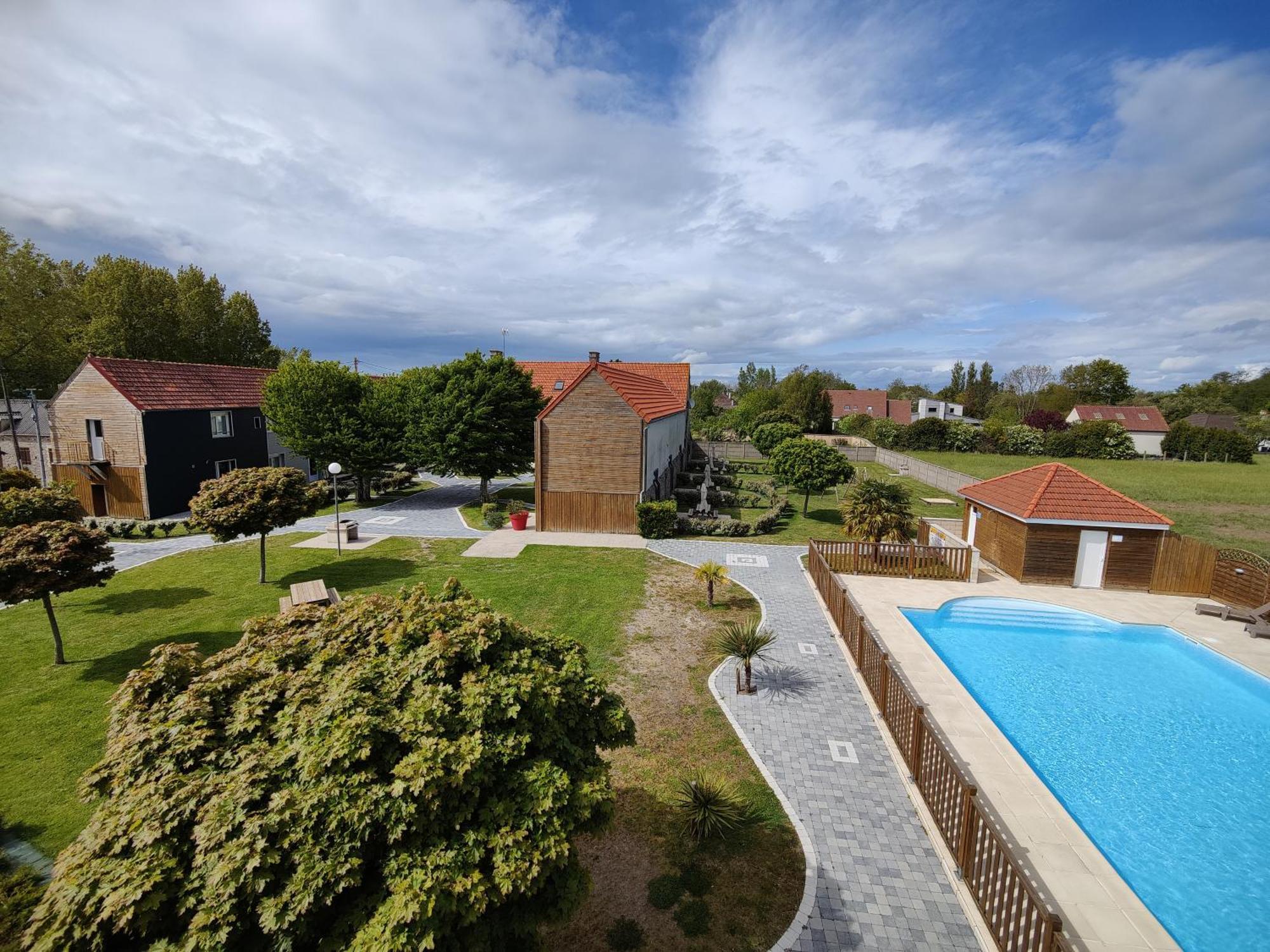 Le Village Du Phare Gouville-sur-Mer Exterior photo